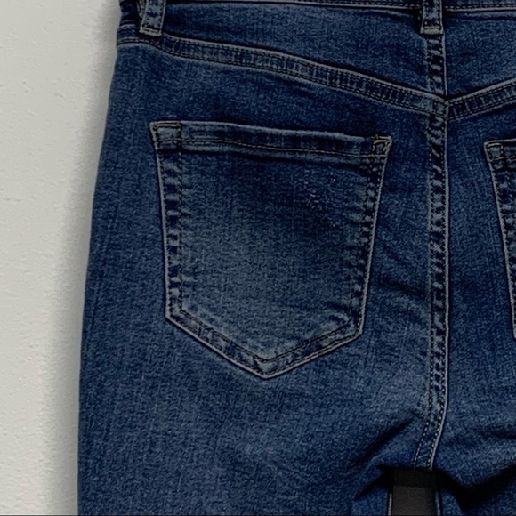 Free People Size 26 Frayed Hem BOHO Distressed Jeans - Picture 8 of 12